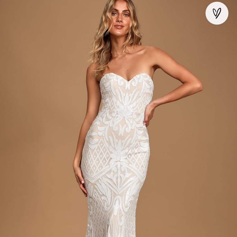 BRAND NEW/UNWORN STRAPLESS DRESS